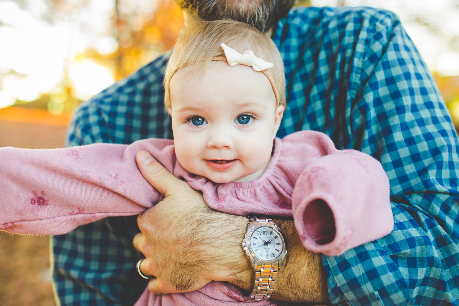 family photo poses with 6-9 month old baby