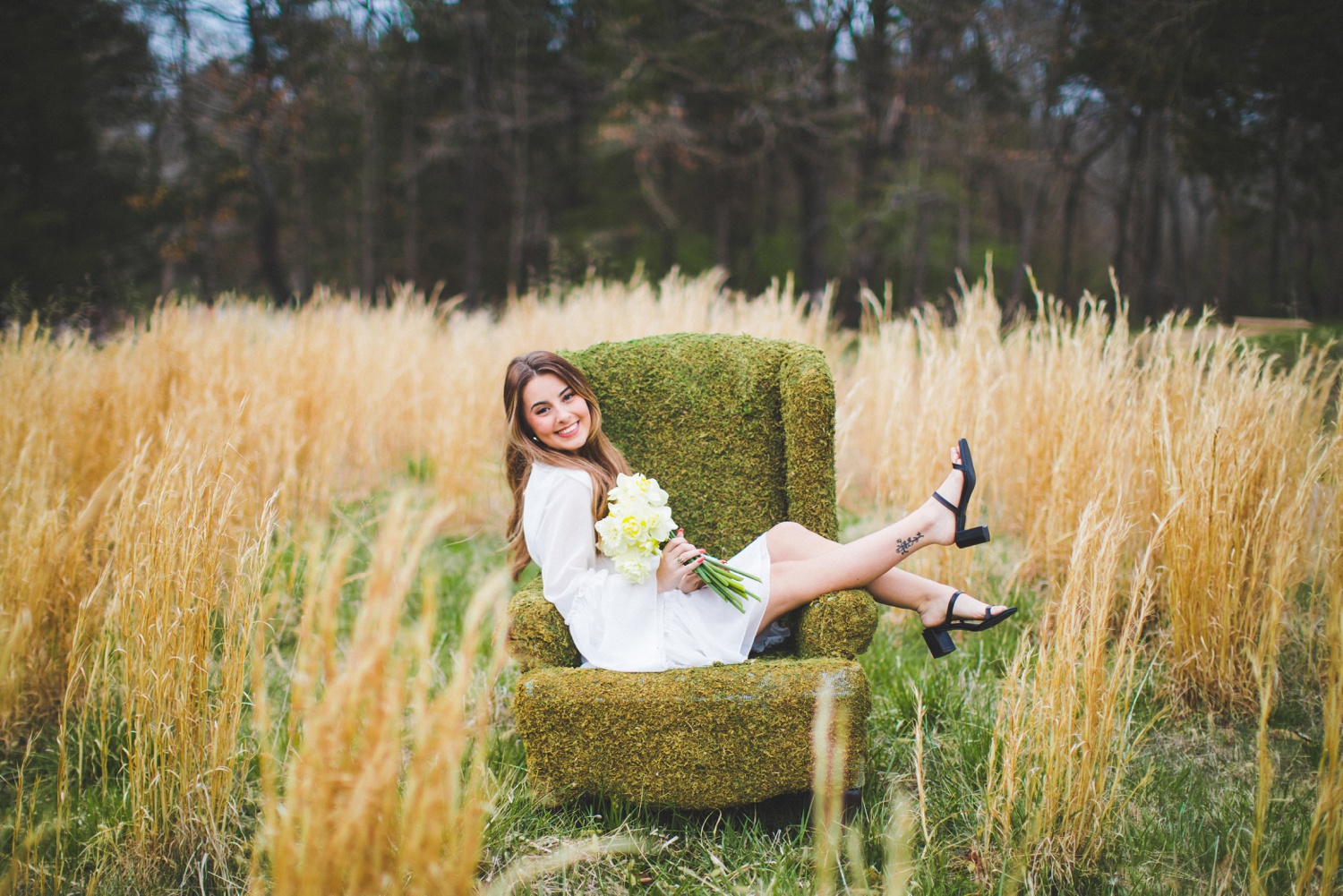 spring senior photographs in fayetteville 