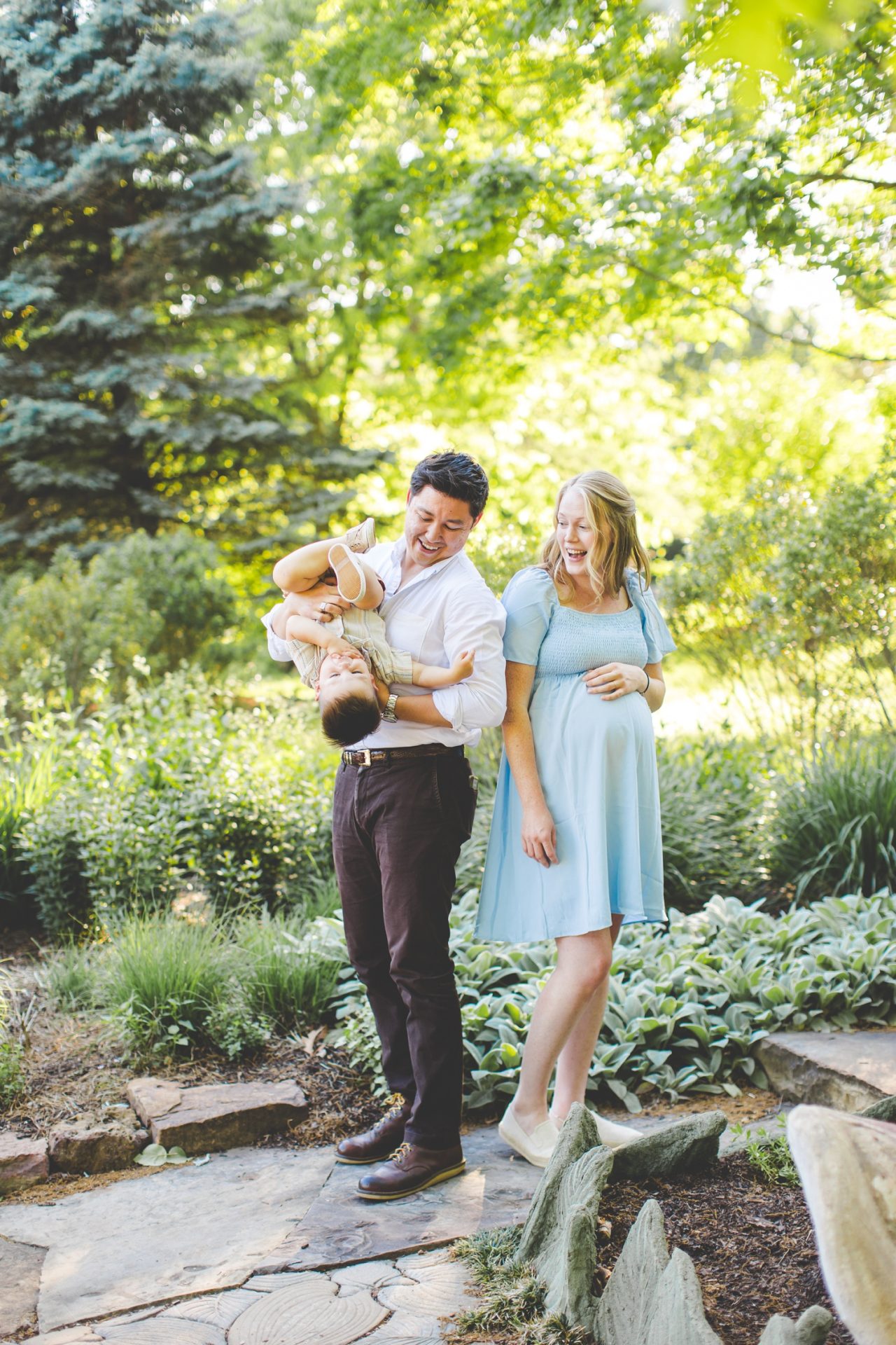 spring family pictures in northwest Arkansas 