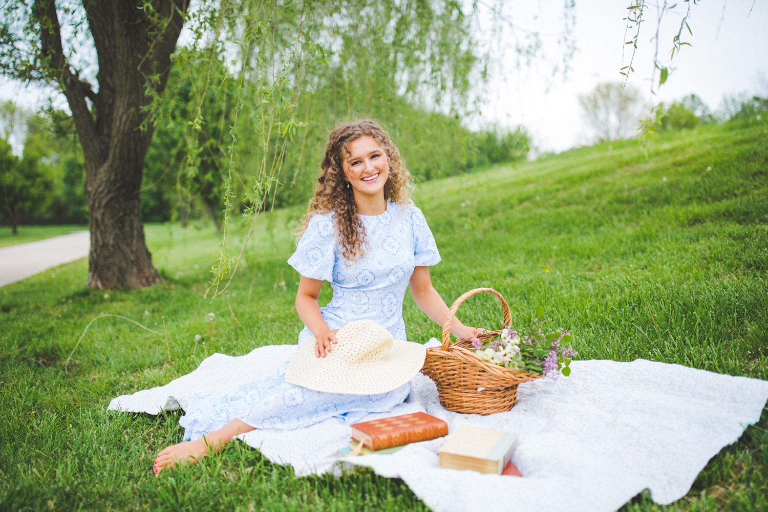 spring senior photographs in northwest Arkansas 