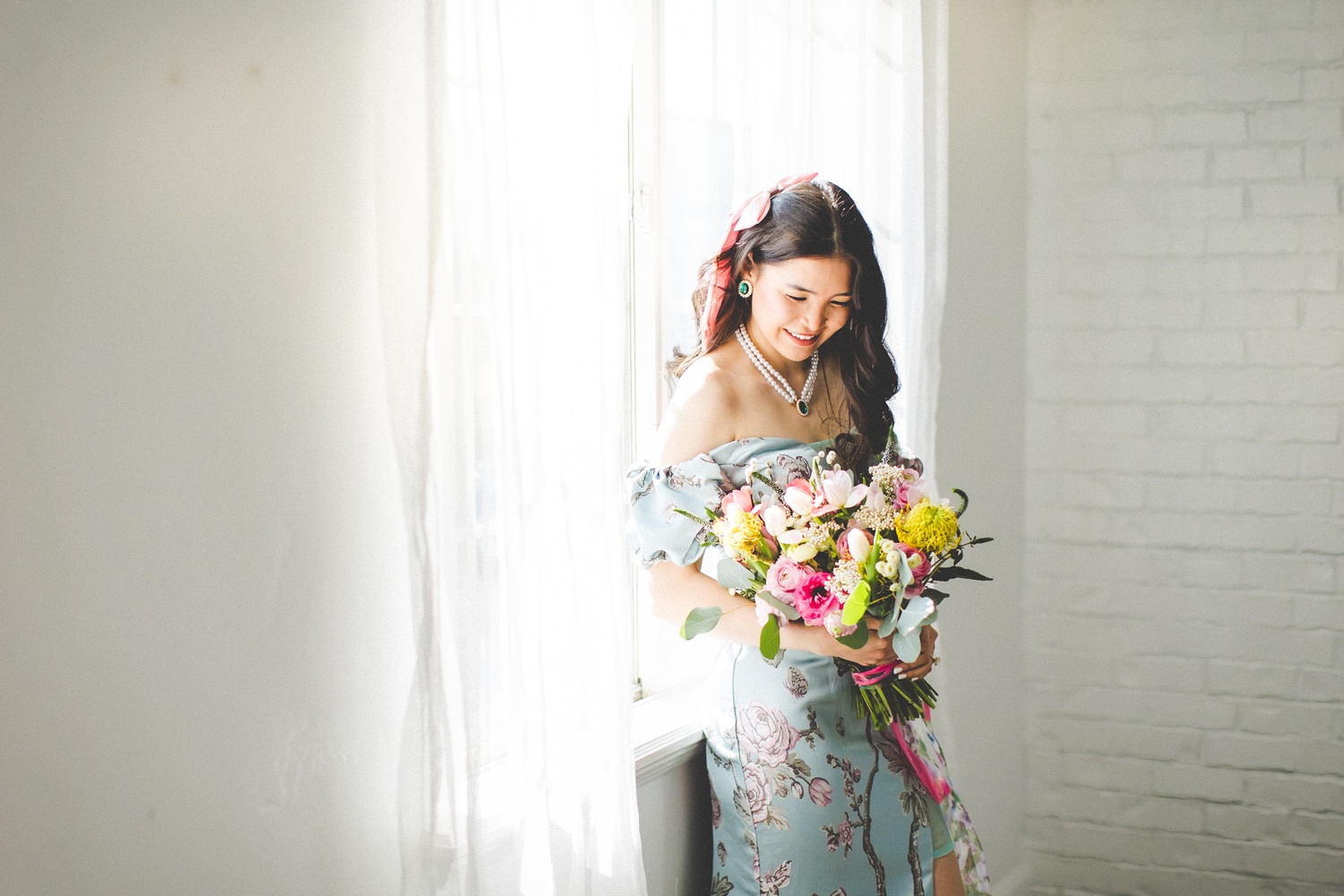 Colorful Wedding Photography by Arkansas Wedding Photographer Lissa Chandler 