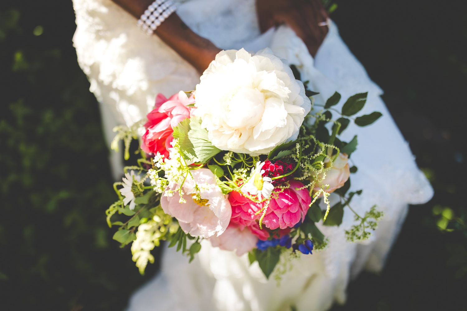 Colorful Bridal Photographs in Northwest Arkansas 