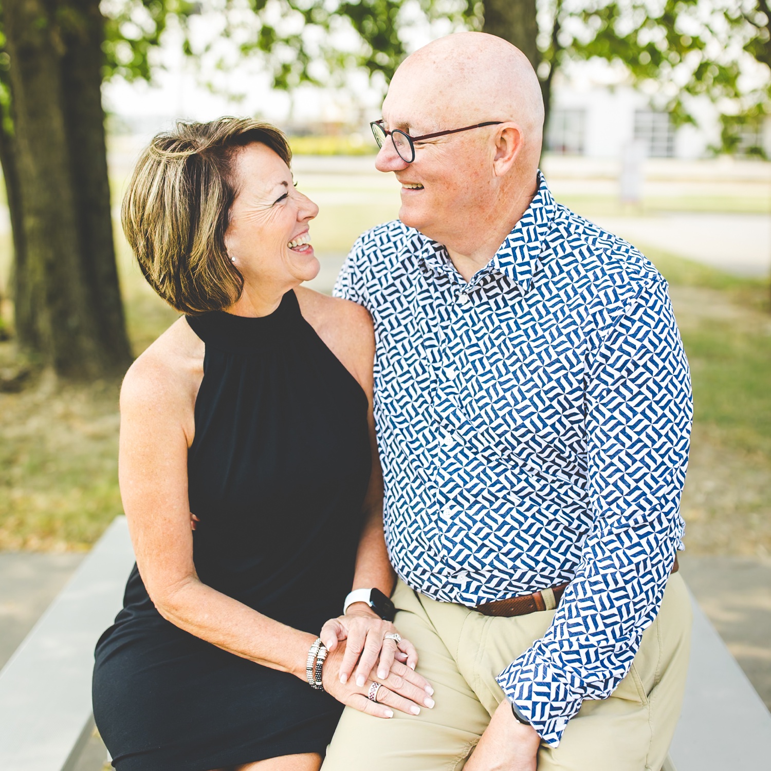 Cute Posing Ideas for Extended Family Photographs 