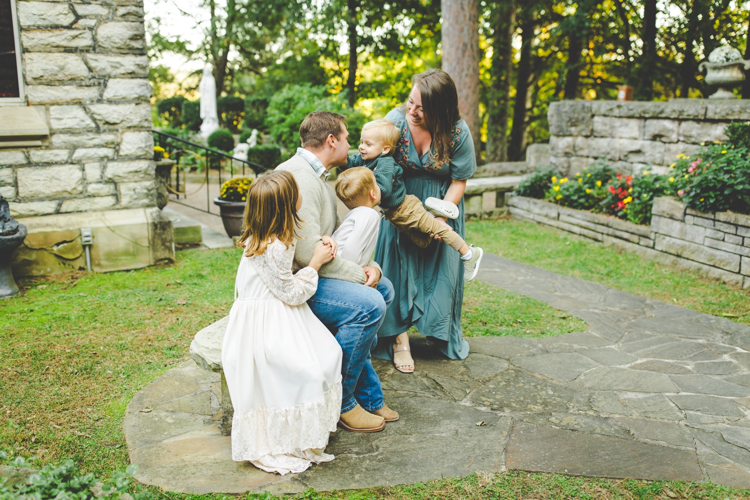 Colorful Family Photos in Eureka Springs Arkansas