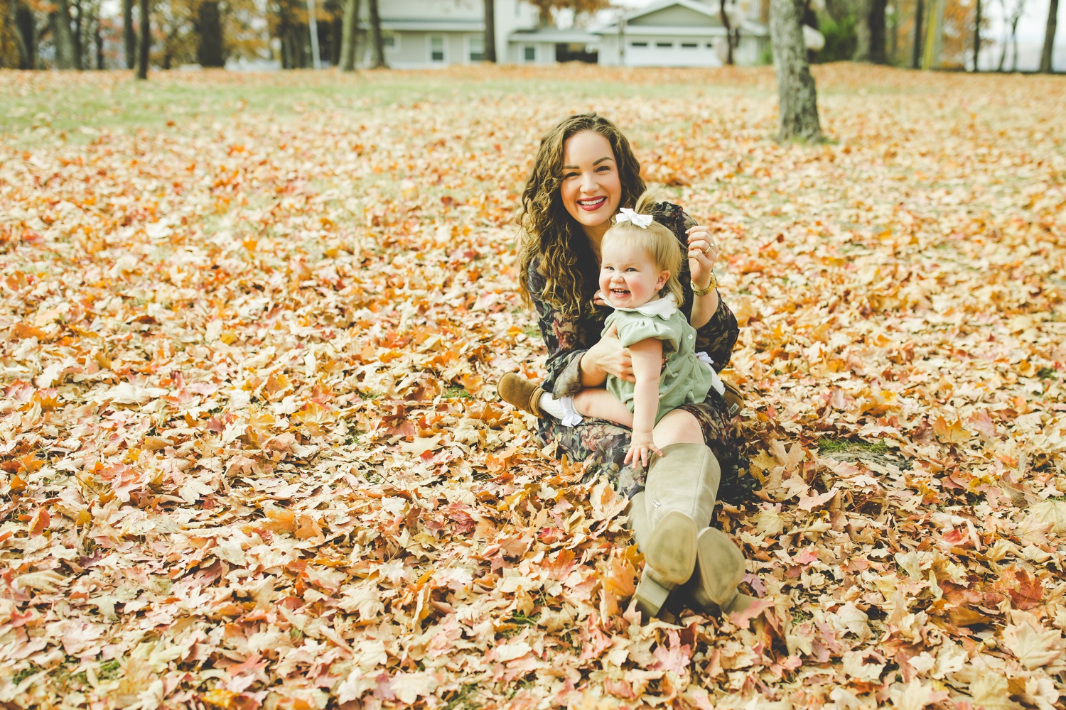 Best Spots in Fayetteville for Fall Family Photos
