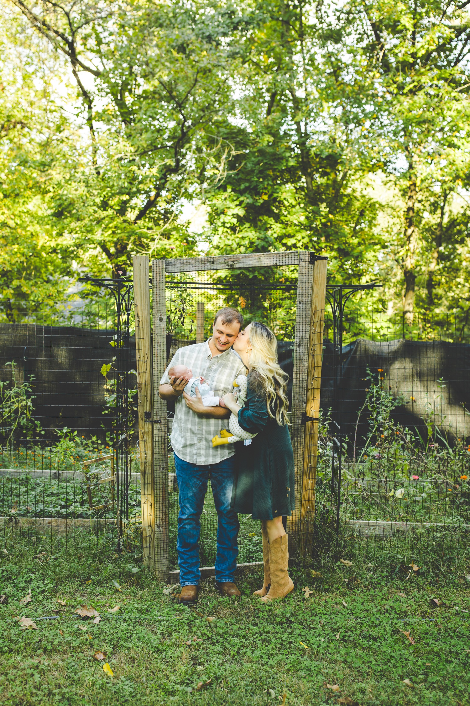 Lifestyle Family Newborn Photos in Northwest Arkansas by Lissa Chandler 